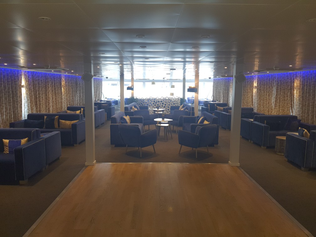 Rénovation de la moquette sur un bateau CroisiEurope
