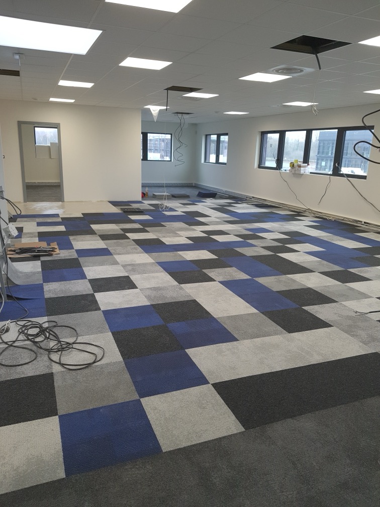 Réalisation d'un sol en dalle moquette