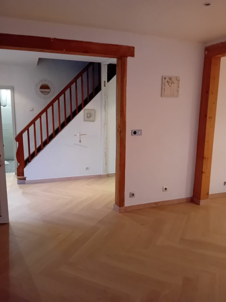 Pose d'un parquet en pointe de Hongrie